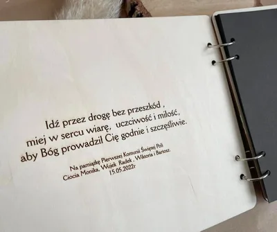 Album na Komunię A4 z grawerem i własnym tekstem
