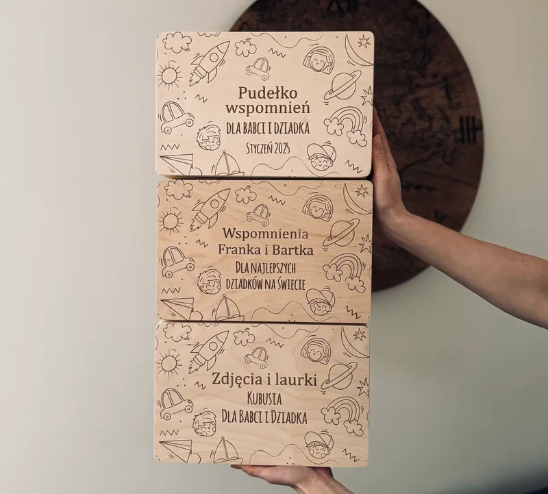 Pudełko z dowolnym grawerem – personalizowany prezent na każdą okazję