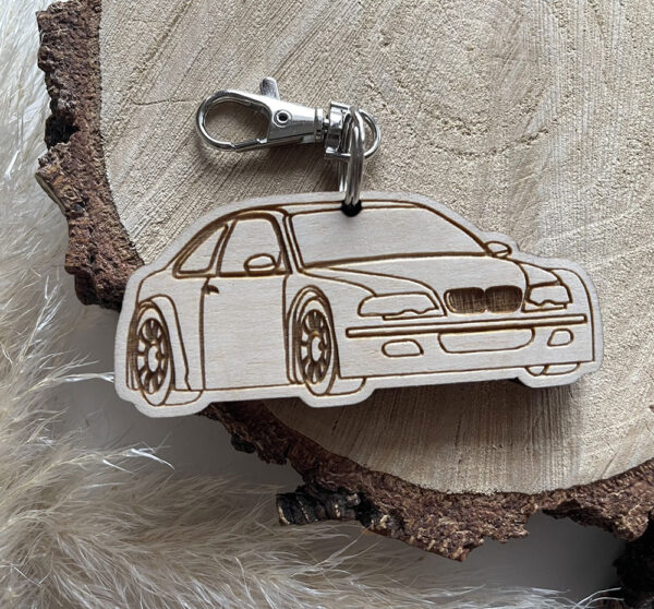 32.jpg Brelok BMW z dowolnym napisem w tyle