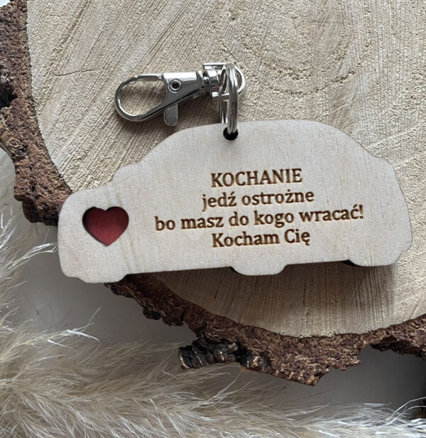 33.jpg Brelok BMW z dowolnym napisem w tyle