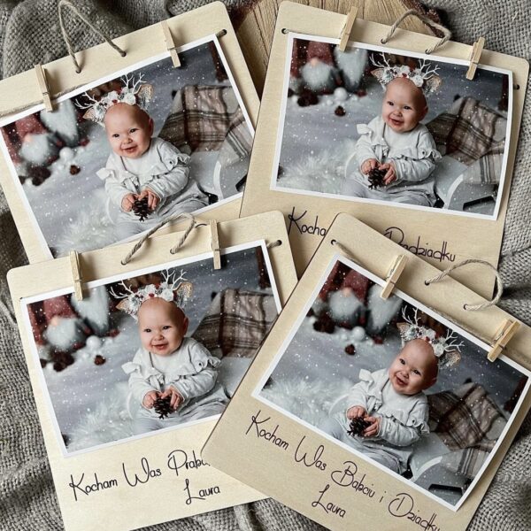 Tabliczka ze zdjęciem wywołanym u nas i krótkim dowolym napisem