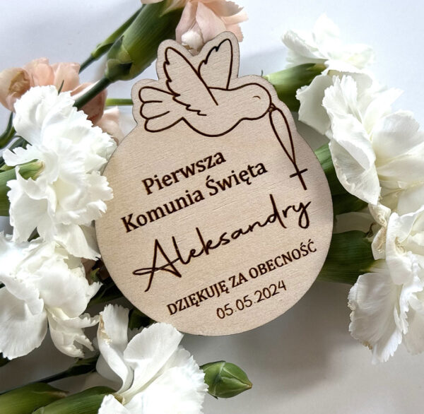 IMG_0835-scaled-1.jpg Magnes komunijny 7,5 cm – podziękowanie dla gości