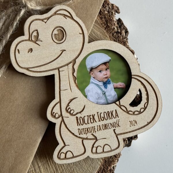 Magnes Dinuś ze zdjęciem