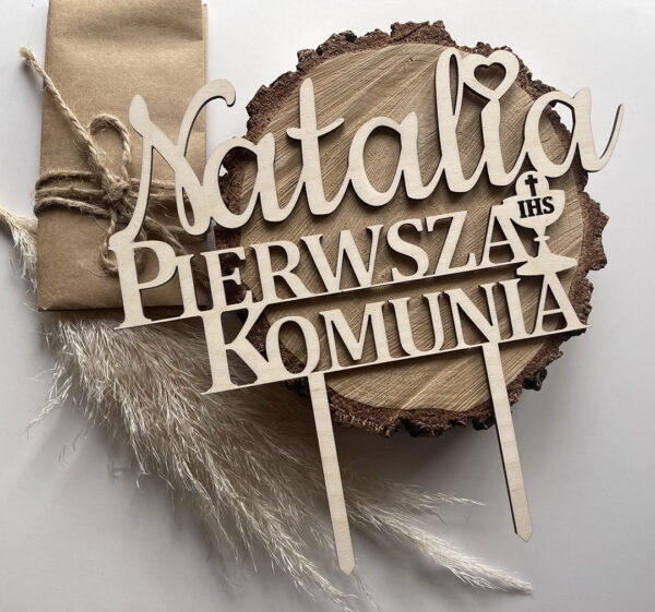 IMG_8797-scaled-1.jpg Topper komunijny z imieniem na tort